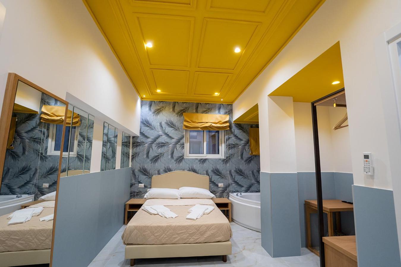 Hotel PC Boutique H Napoli Centro, by ClaPa Group Chambre photo